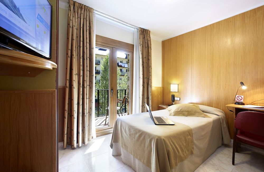 Hotel Univers - Room - 1