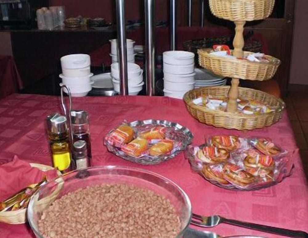 Hotel Arinsal - Food and drink - 3