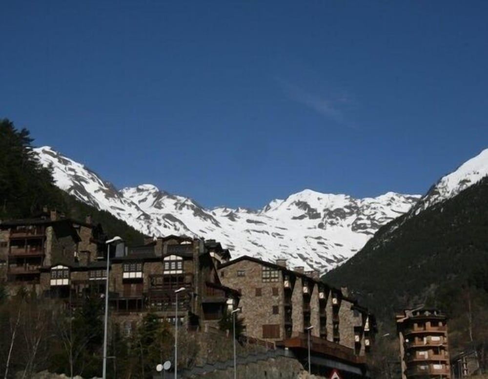 Residencia Daina - Exterior - 1