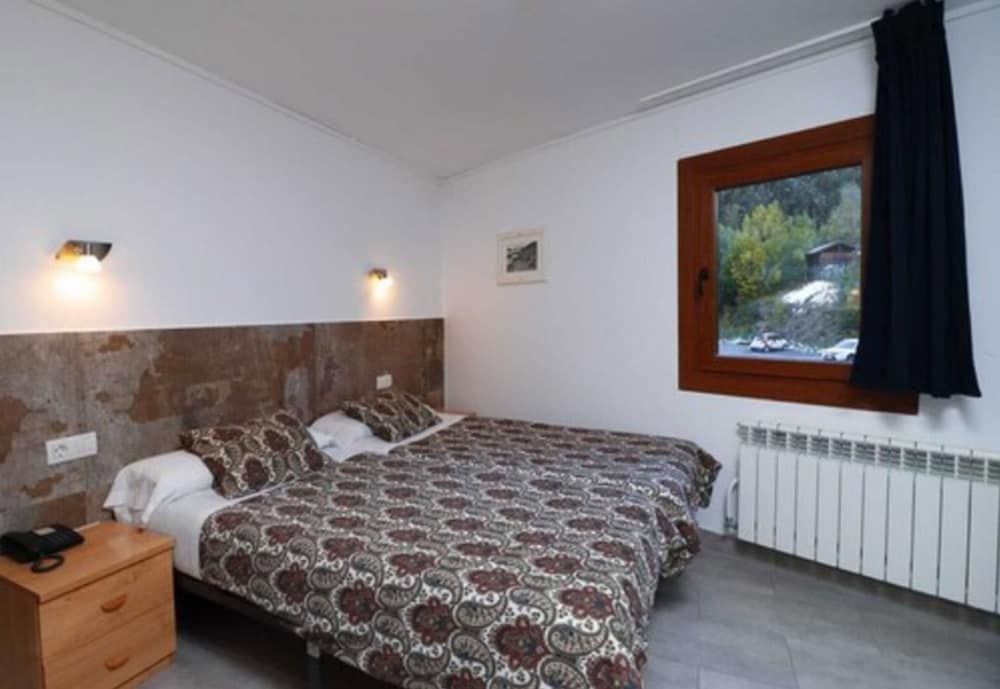 Hotel Comapedrosa - Room - 1