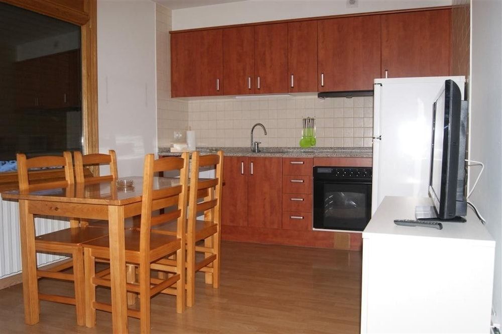 Apartamentos Borruscall - Private kitchen - 4