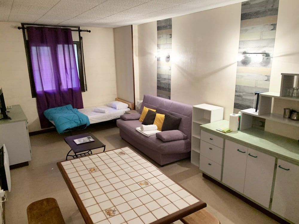 Apartamentos Varios Pas de la Casa 3000 - Private kitchen - 4