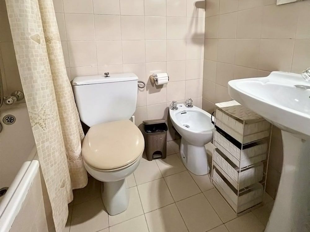 Apartamentos Sky 3000 - Bathroom - 1