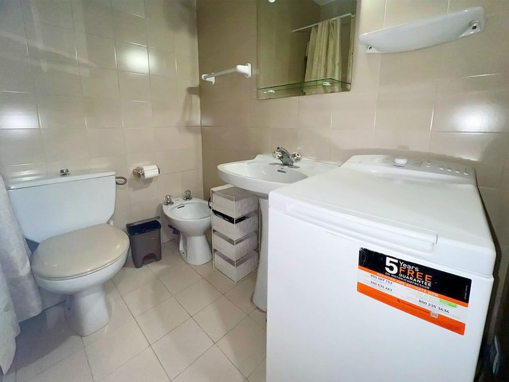 Apartamentos Sky 3000 - Bathroom - 4