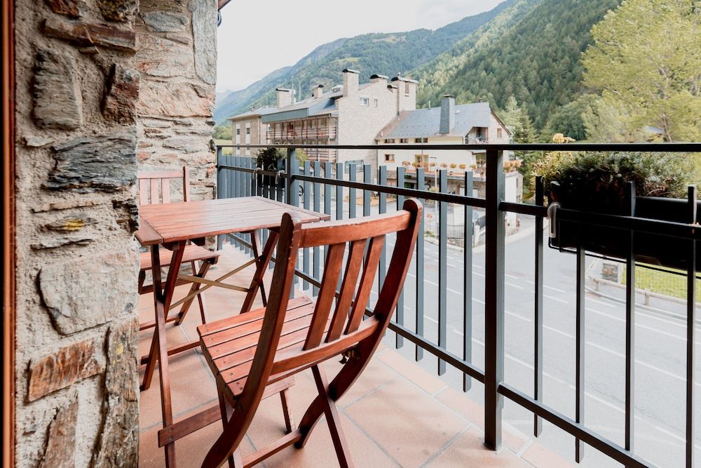 Pierre & Vacances Andorra La Tulipa - Terrace/patio - 4