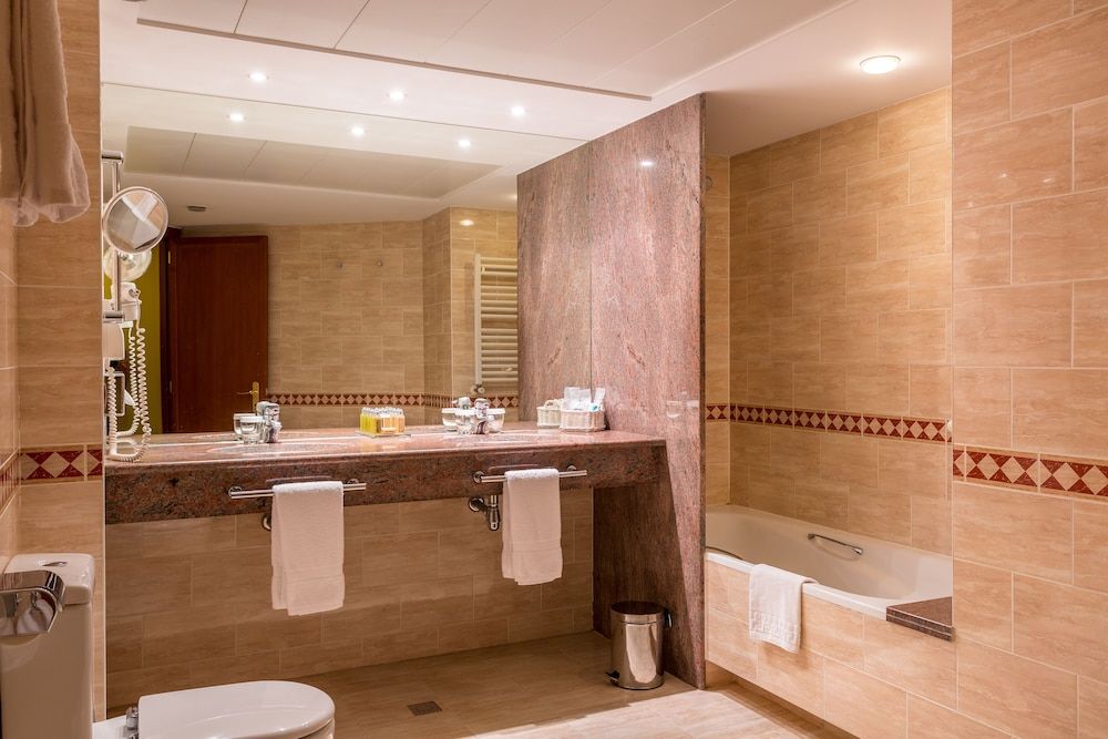 Sport Hotel Village - Bathroom - 1