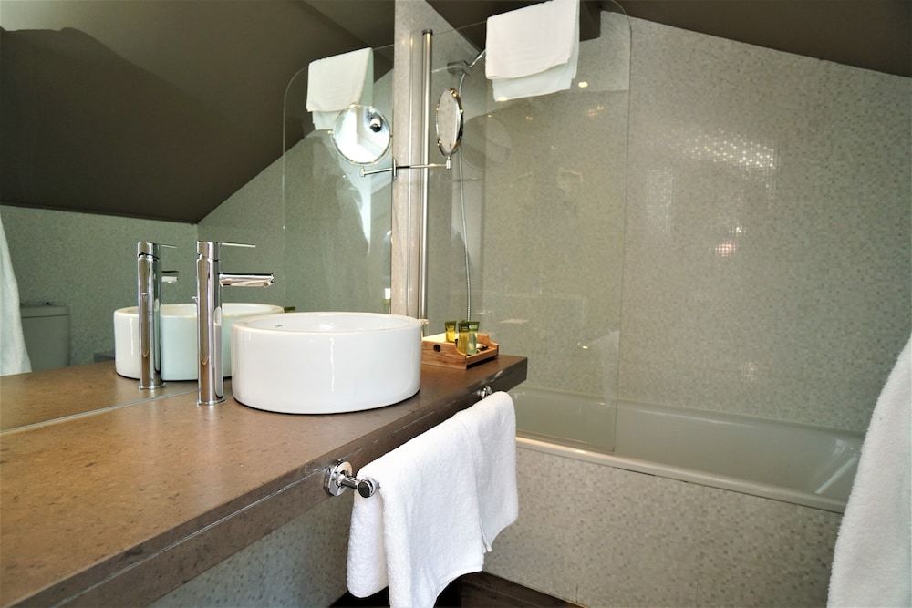 Xalet Bringue Hotel & Spa - Bathroom - 4