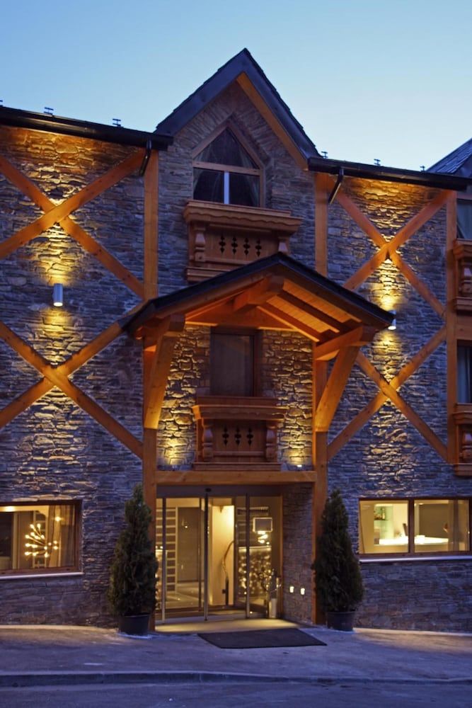 Xalet Bringue Hotel & Spa - Exterior - 1