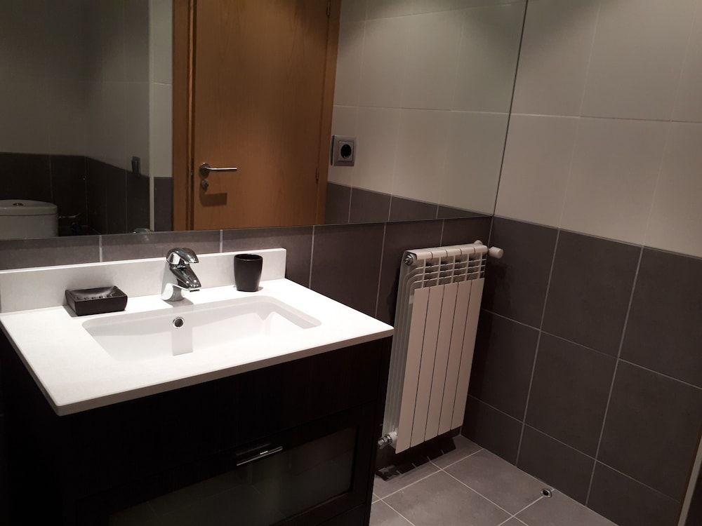 Vitivola Font de Ferro - Ransol - Bathroom sink - 3