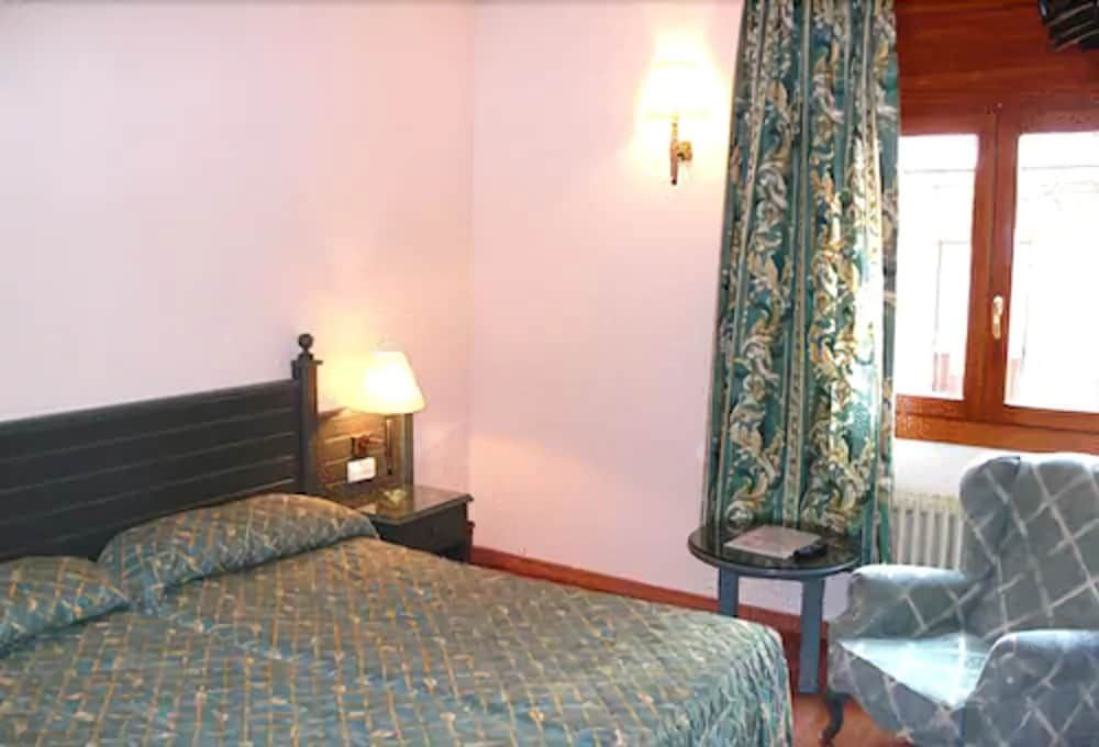 Hotel Sant Jordi by ALEGRIA - Room - 3