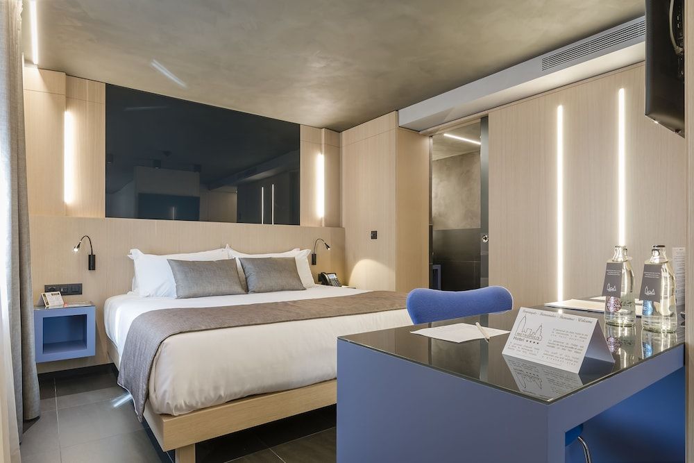 Hotel Metropolis - Room - 1