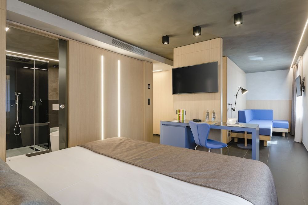 Hotel Metropolis - Room - 2
