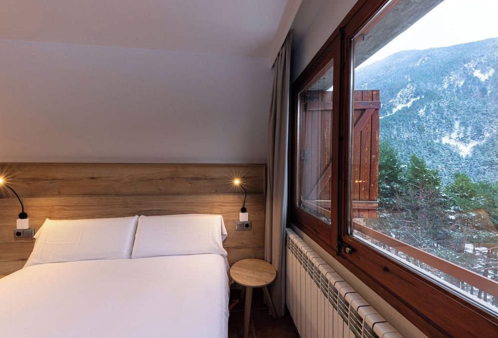 Hotel Restaurant Camp del Serrat - Room - 1