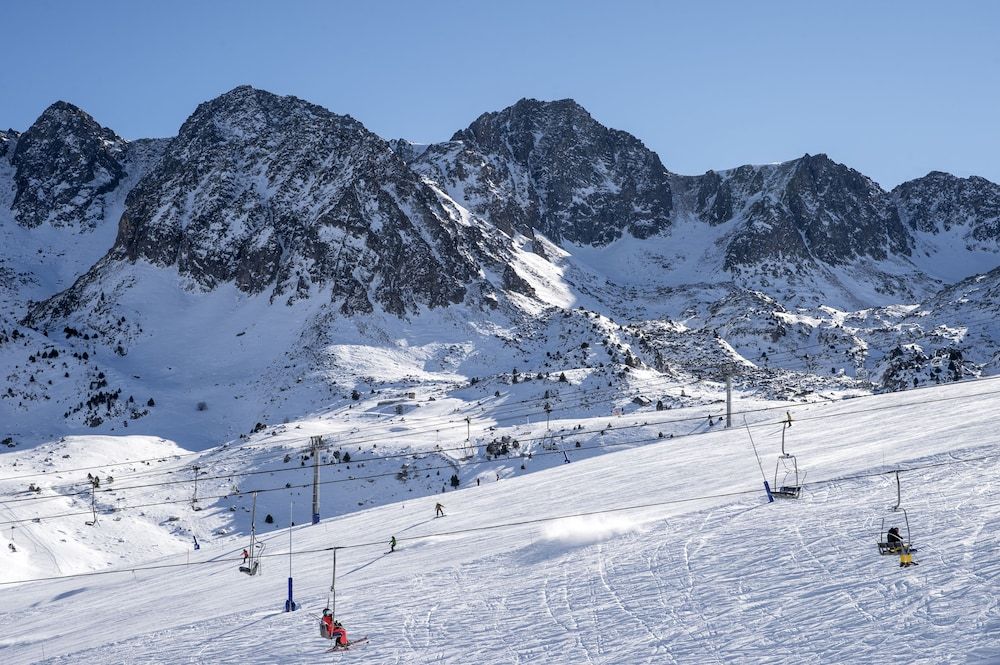 Hotel Austria by Pierre & Vacances - Skiing
