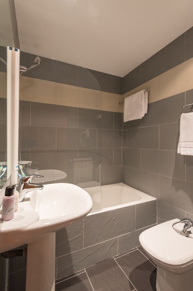 Pierre & Vacances Andorra Sunari Peretol - Bathroom - 2