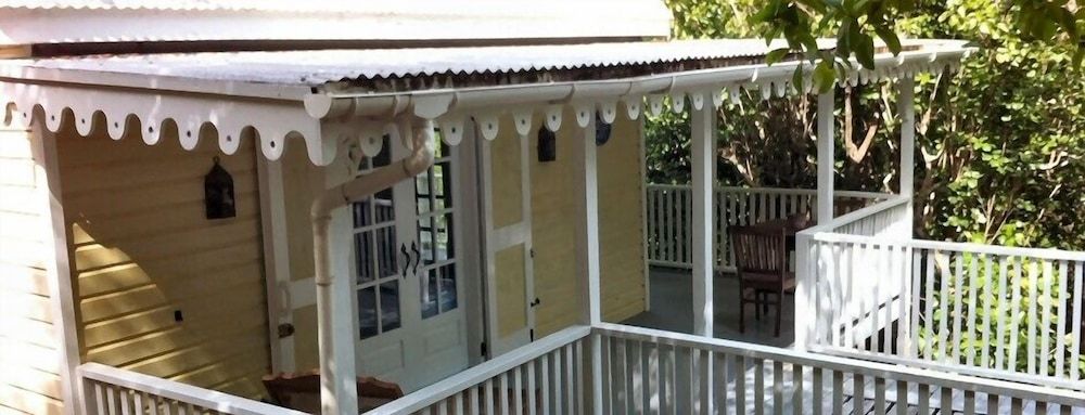 Galley Bay Cottages - Exterior