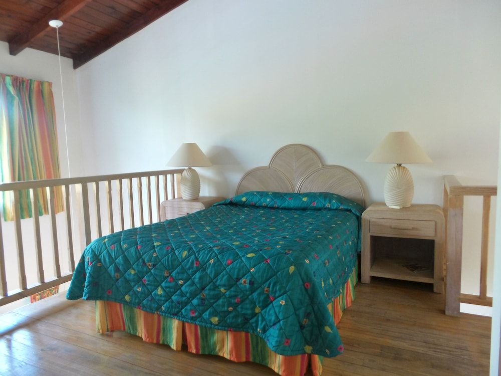 Dickenson Bay Cottages - Room - 1