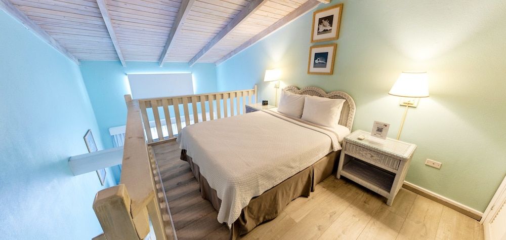 Trade Winds Hotel - Room - 1