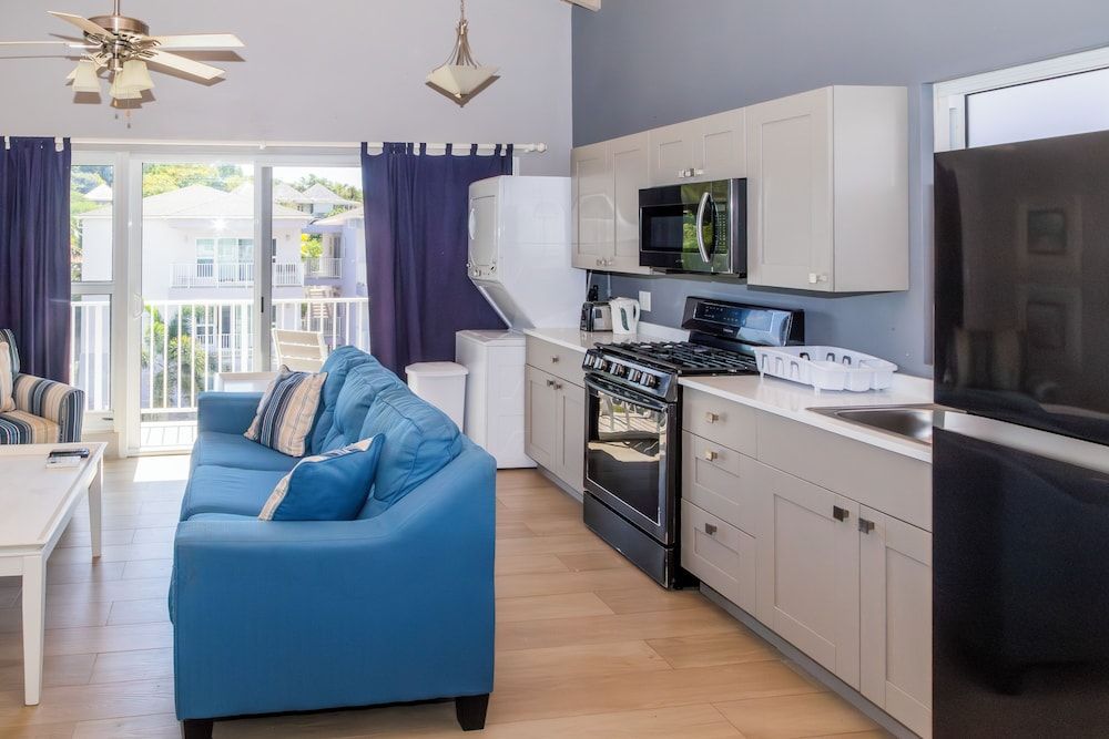 Dieppe Bay Suites - Private kitchen - 1