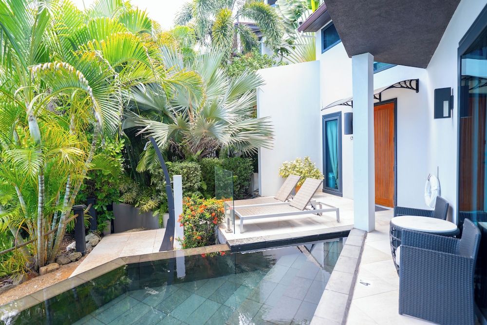 Tamarind Hills Resort & Villas - Terrace/patio - 2