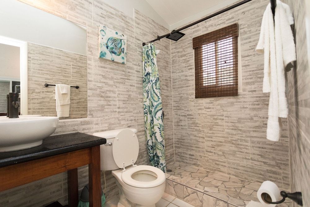 South Coast Horizons - Bathroom - 4