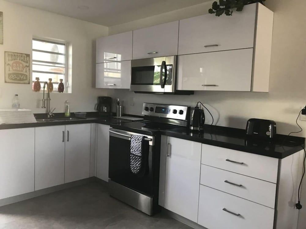 4 Guests - Stunning View - Pool - South Finger - Private kitchen - 2