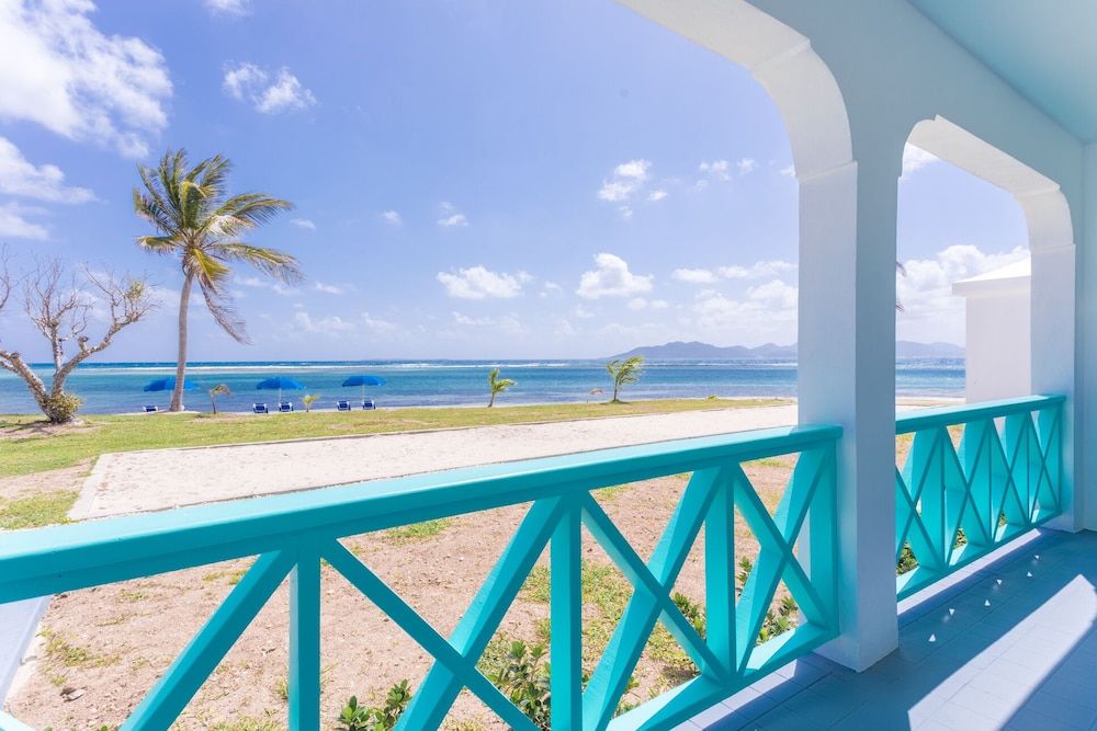 Coralito Bay Suites & Villas - Exterior - 2