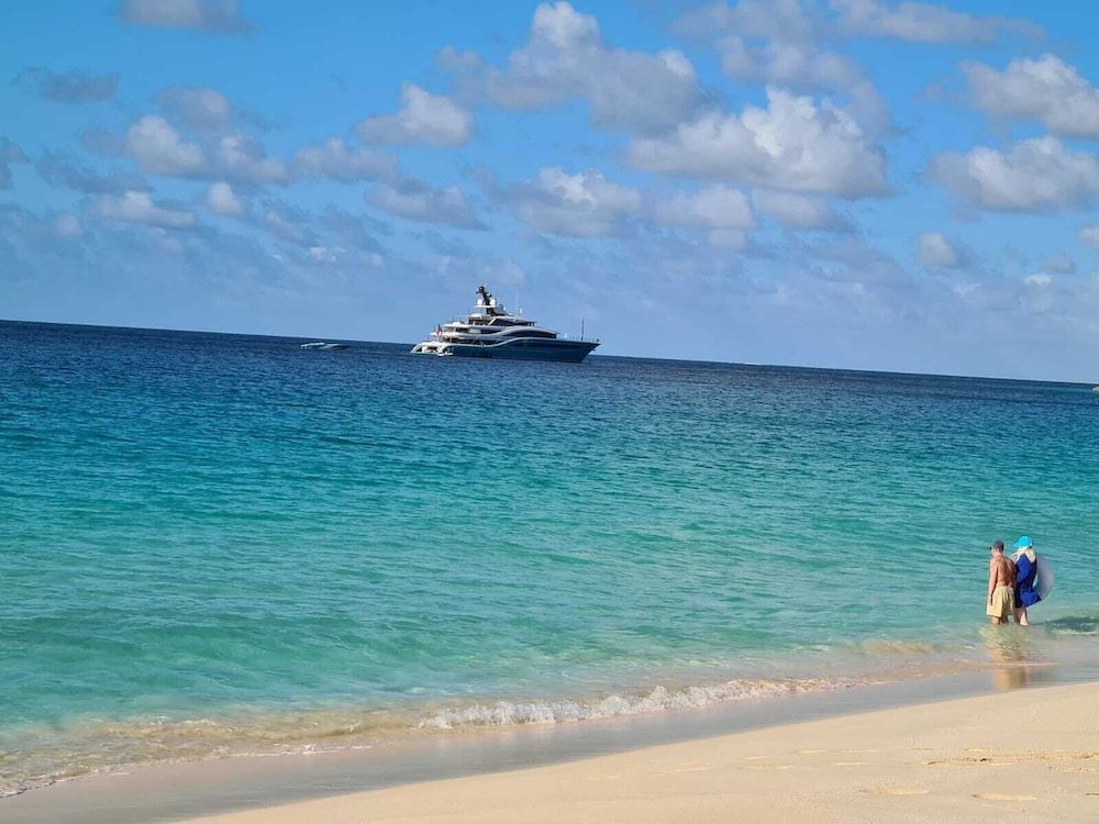 Coralito Bay Suites & Villas - Exterior - 4