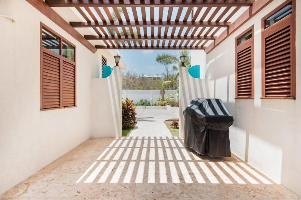 Villa Black Pearl - Balcony - 4