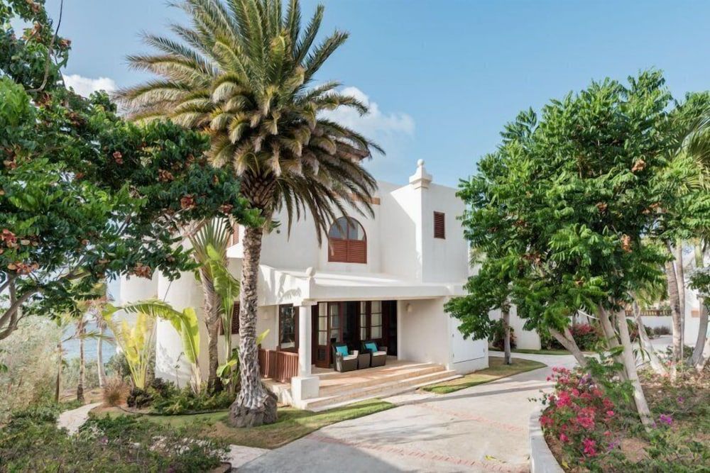Villa Black Pearl - Exterior - 1
