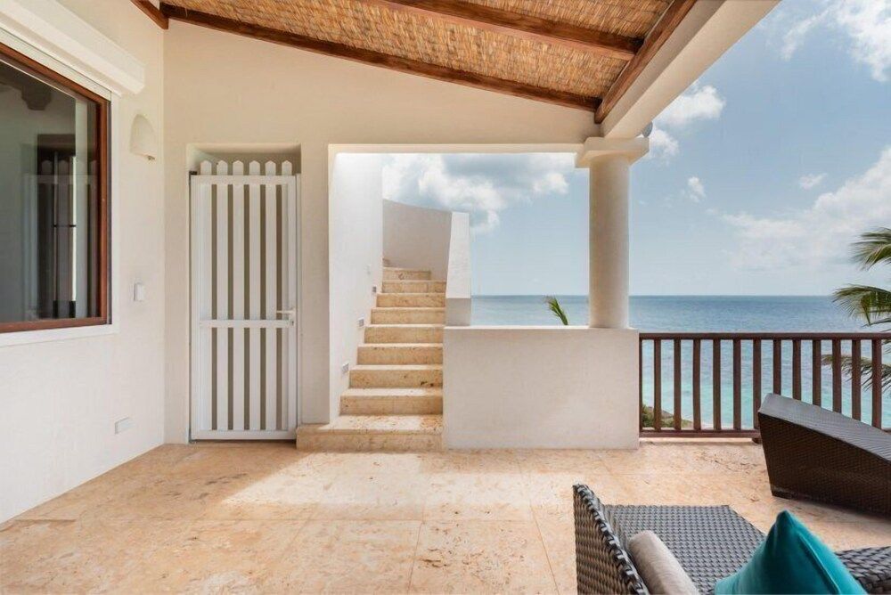 Villa Black Pearl - Balcony - 2