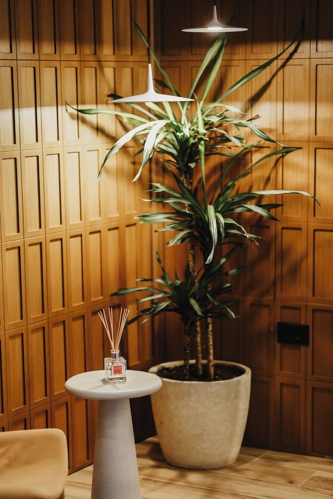 BAZ'HUR Boutique Hotel - Interior detail