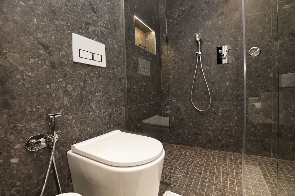 Gremmy Boutique Hotel - Bathroom - 3