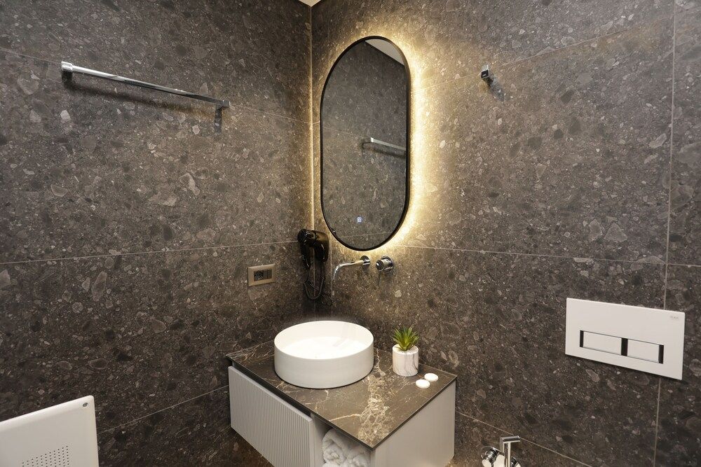 Gremmy Boutique Hotel - Bathroom - 4