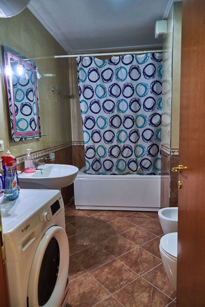Kalpazo Home Skanderbeg Square - Bathroom - 3