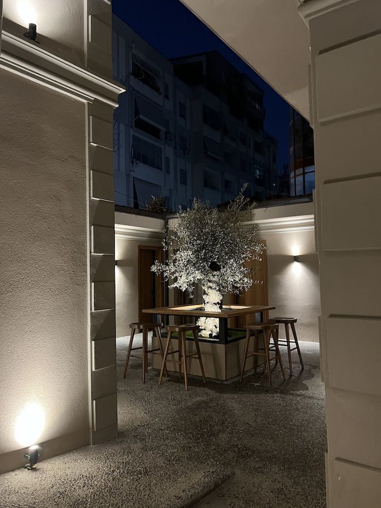 Faces & Places Boutique Hotel - Exterior - 1