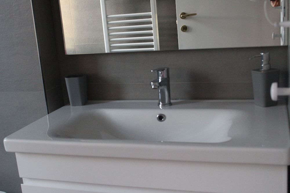 Lake Muse Apartments - Bathroom - 3