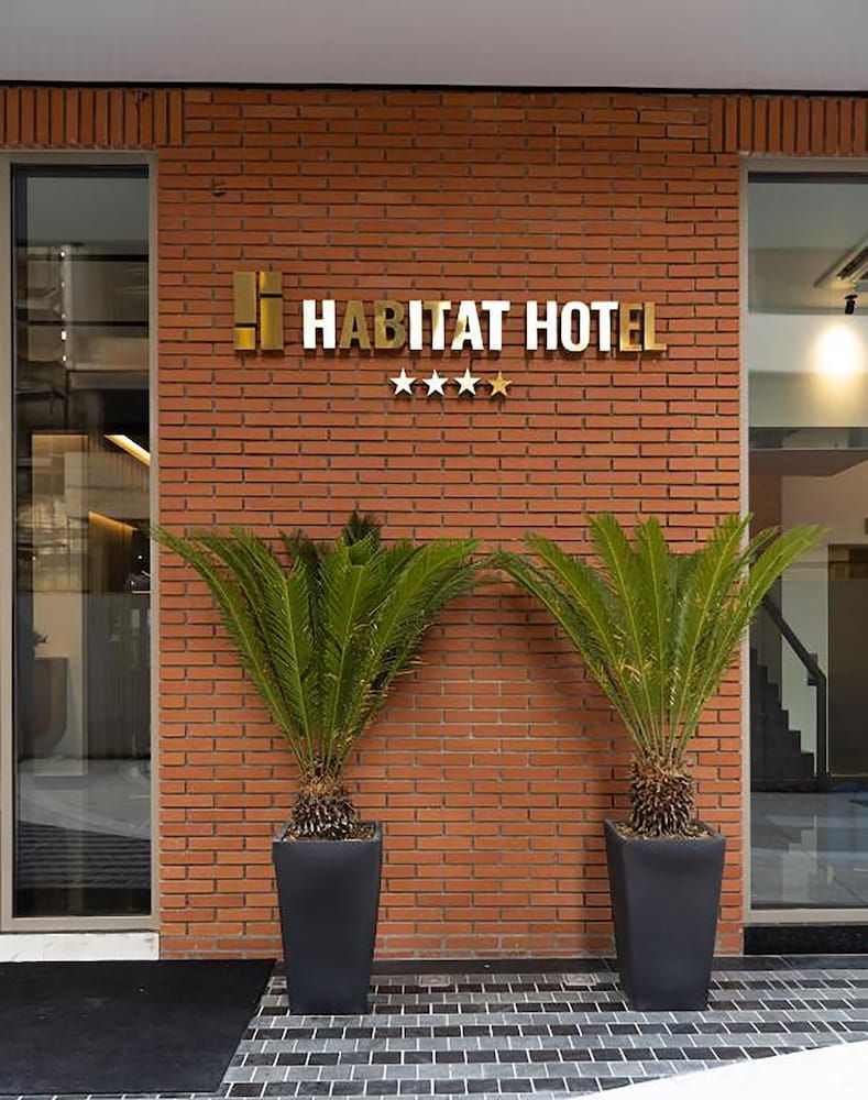 Habitat Hotel Tirana - Exterior