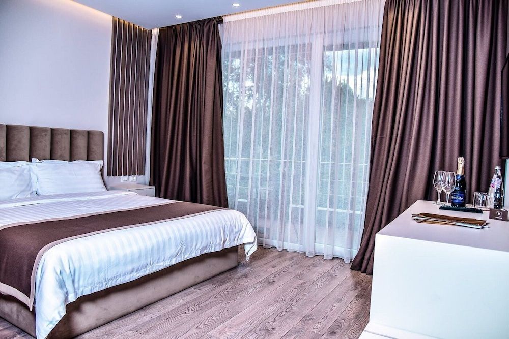 VH Broad Way Tirana Center Hotel - Room - 3