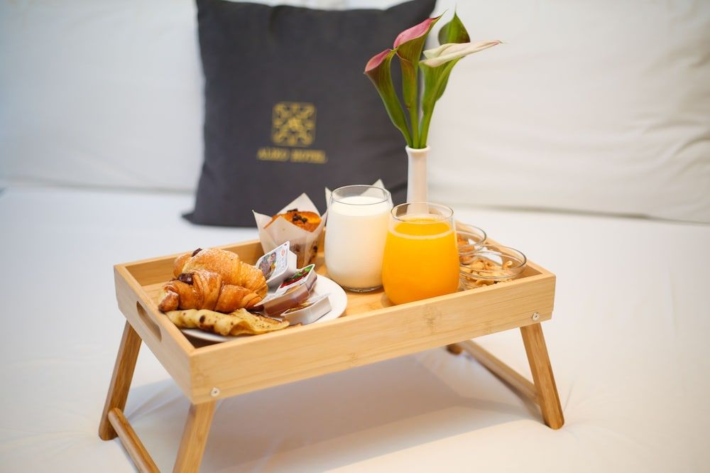 Hotel Aliko - In-room dining - 3