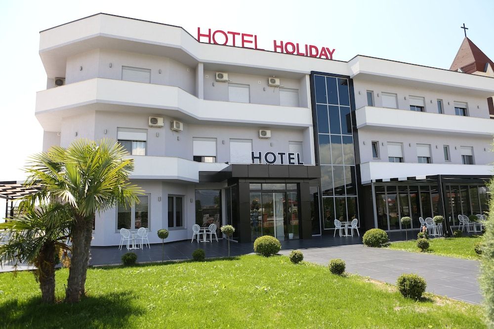 Hotel Holiday - Exterior - 2