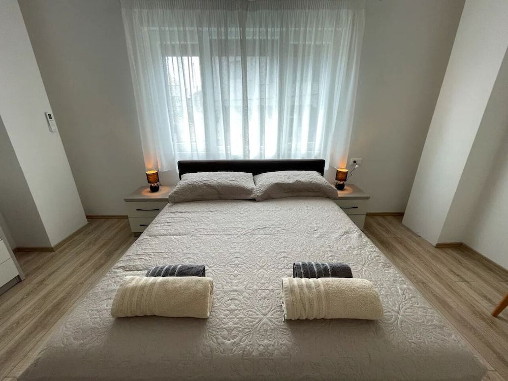 Brand New City Center Apartment - Room