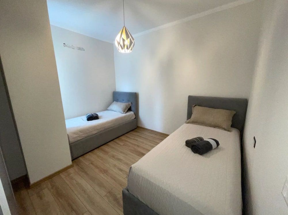 Brand New City Center Apartment - Room - 1