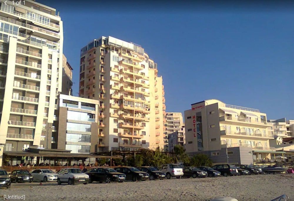 Vollga Currila Beach Promenade - Front of property - 4