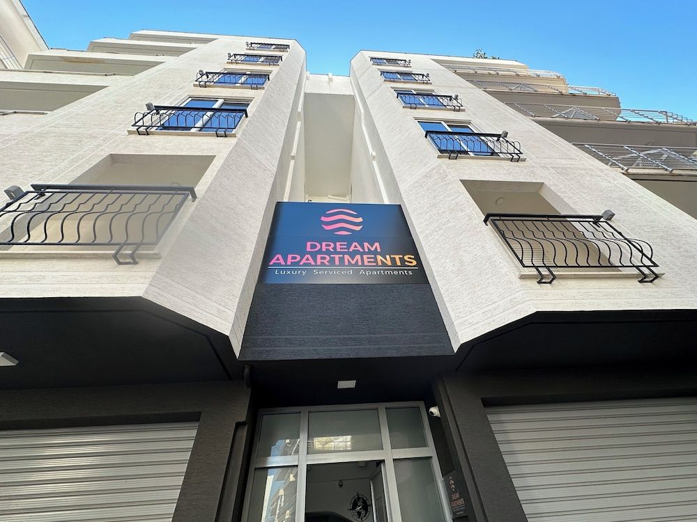 Dream Apartments Saranda - Property entrance