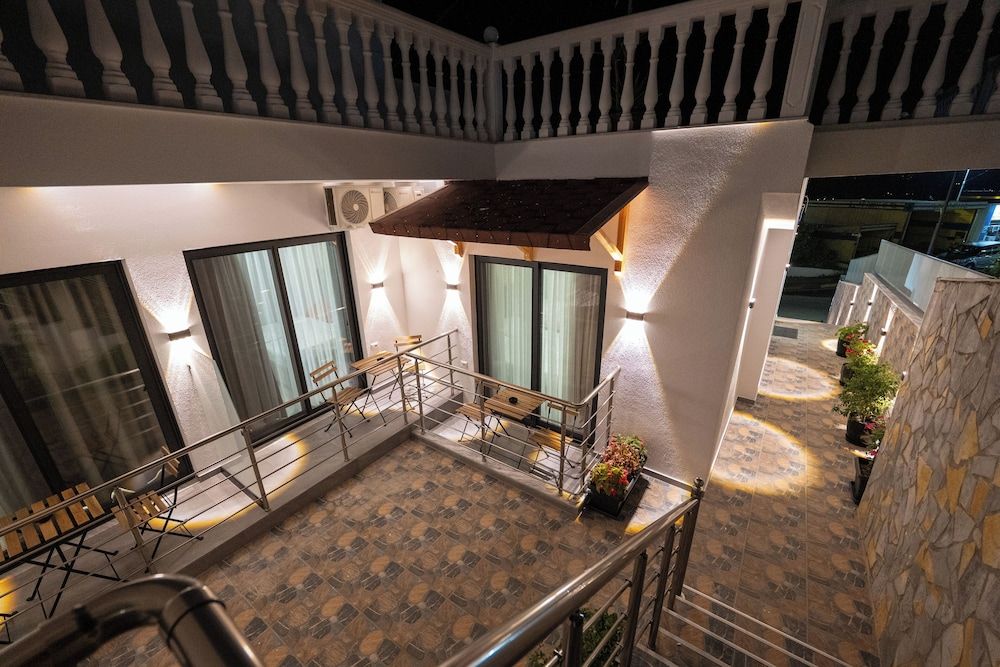 Hotel Flori - Exterior