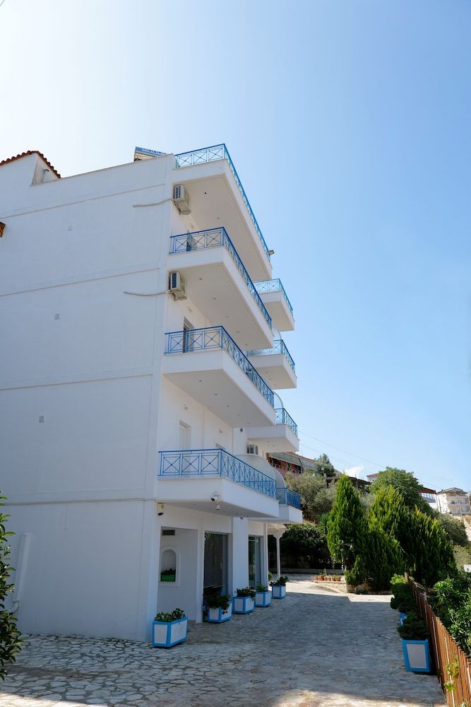Miracle Luxury Apartments - Exterior