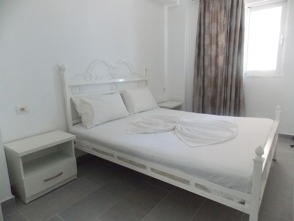 Santa Paola Hotel - In Sarandë (Kodrra) - Room - 2
