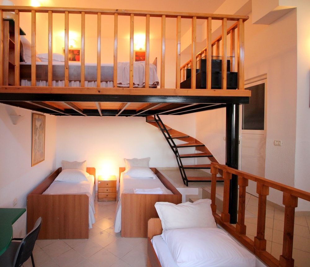 Hotel Olympia - Room - 1