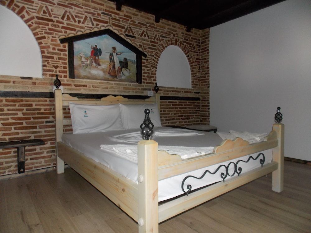 Sunset Suites - Room - 3